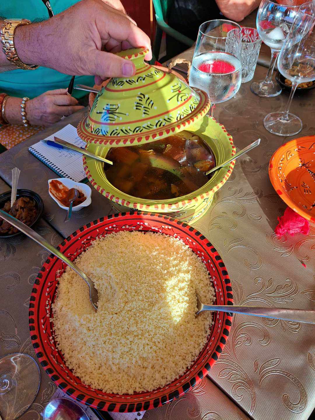 BUON AFFARE Ristorante con terrazza a Torrevieja (Trasferimento)..