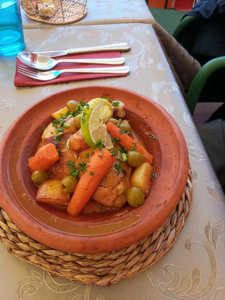 BUON AFFARE Ristorante con terrazza a Torrevieja (Trasferimento)..