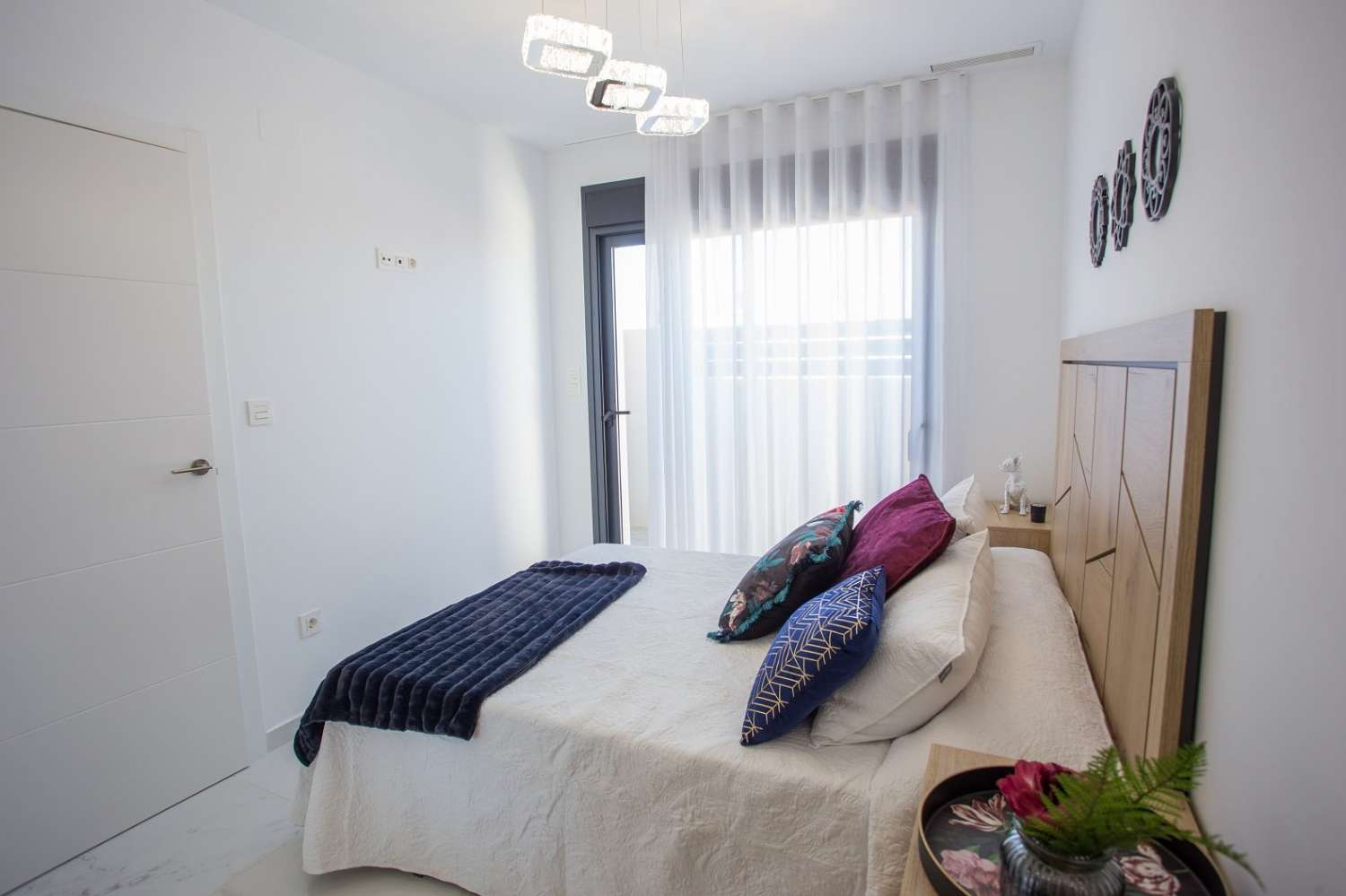 Magnífica villa nueva con piscina privada en Los Montesinos