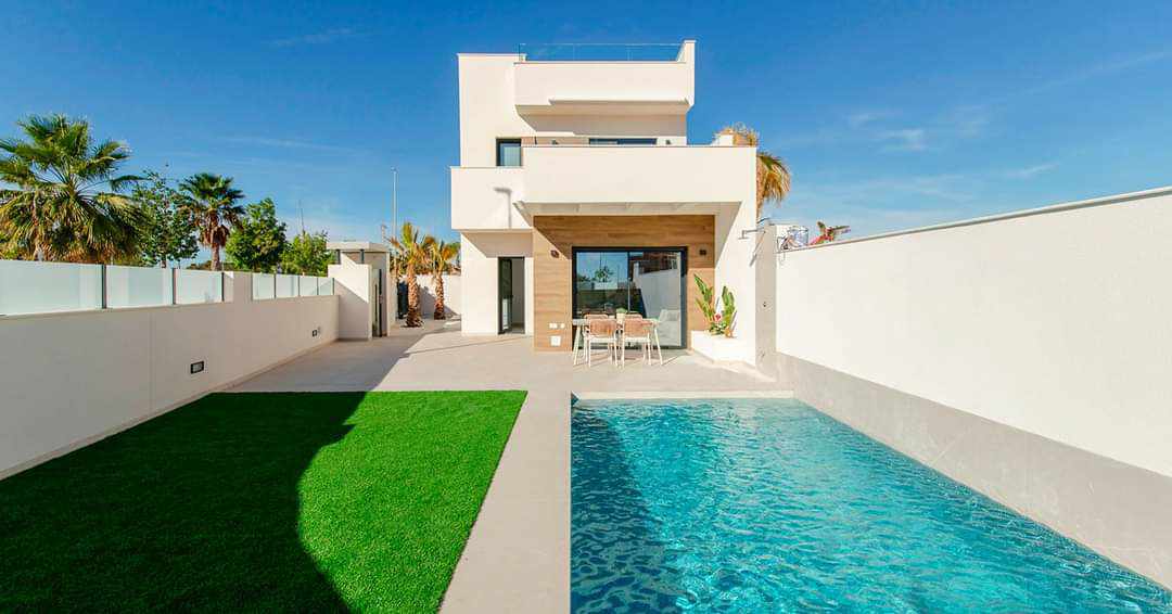 Atemberaubende brandneue Villen mit privatem Pool in los Montesinos (Alicante)
