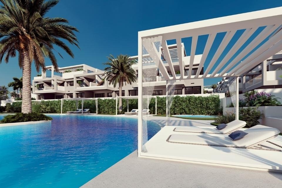 Gloednieuwe bungalows met 2 slaapkamers en zwembad in Torrevieja (Los Balcones)