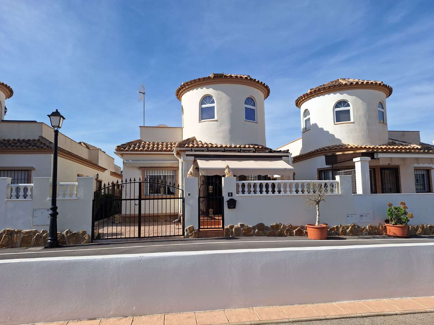 Herrliche Villa mit 3 Schlafzimmern in Guardamar De Segura (El Raso)