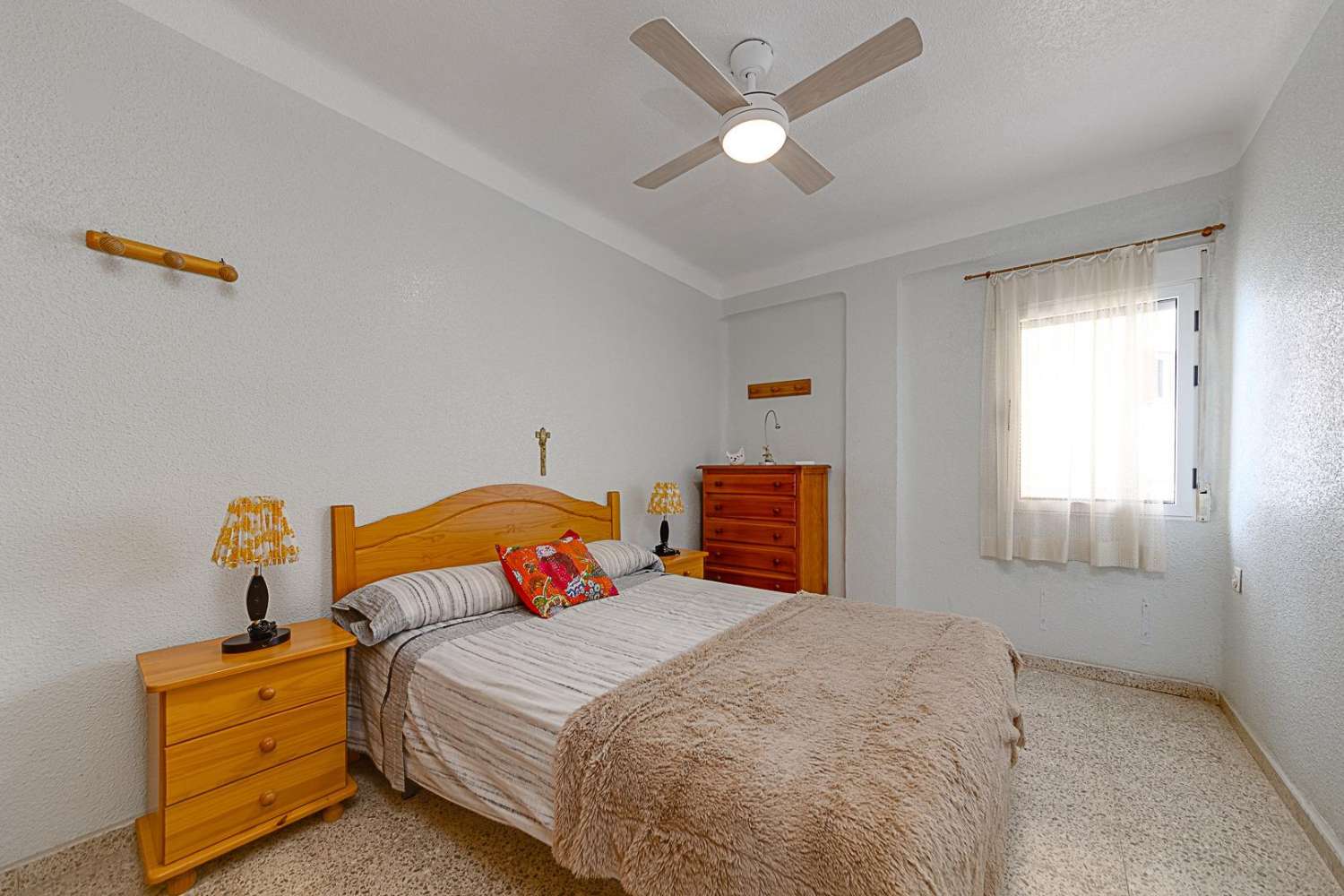 3 slaapkamer appartement met zeezicht in Torrevieja (playa Del Cura)