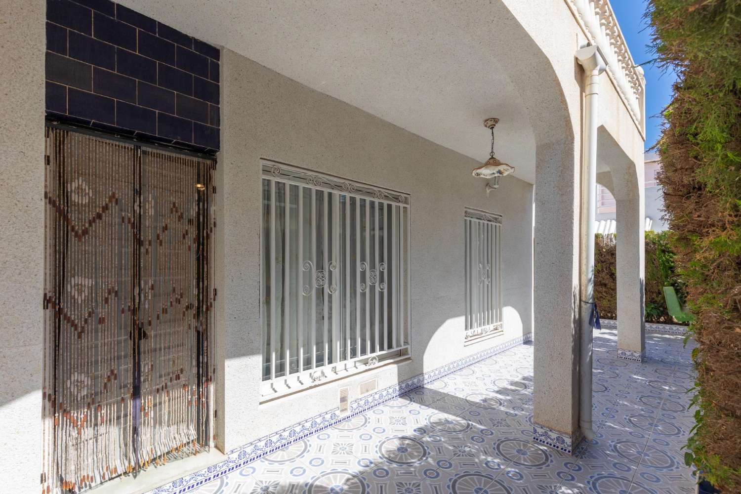Bungalow de 4 dormitorios - Torrevieja (zona cruce de caminos)