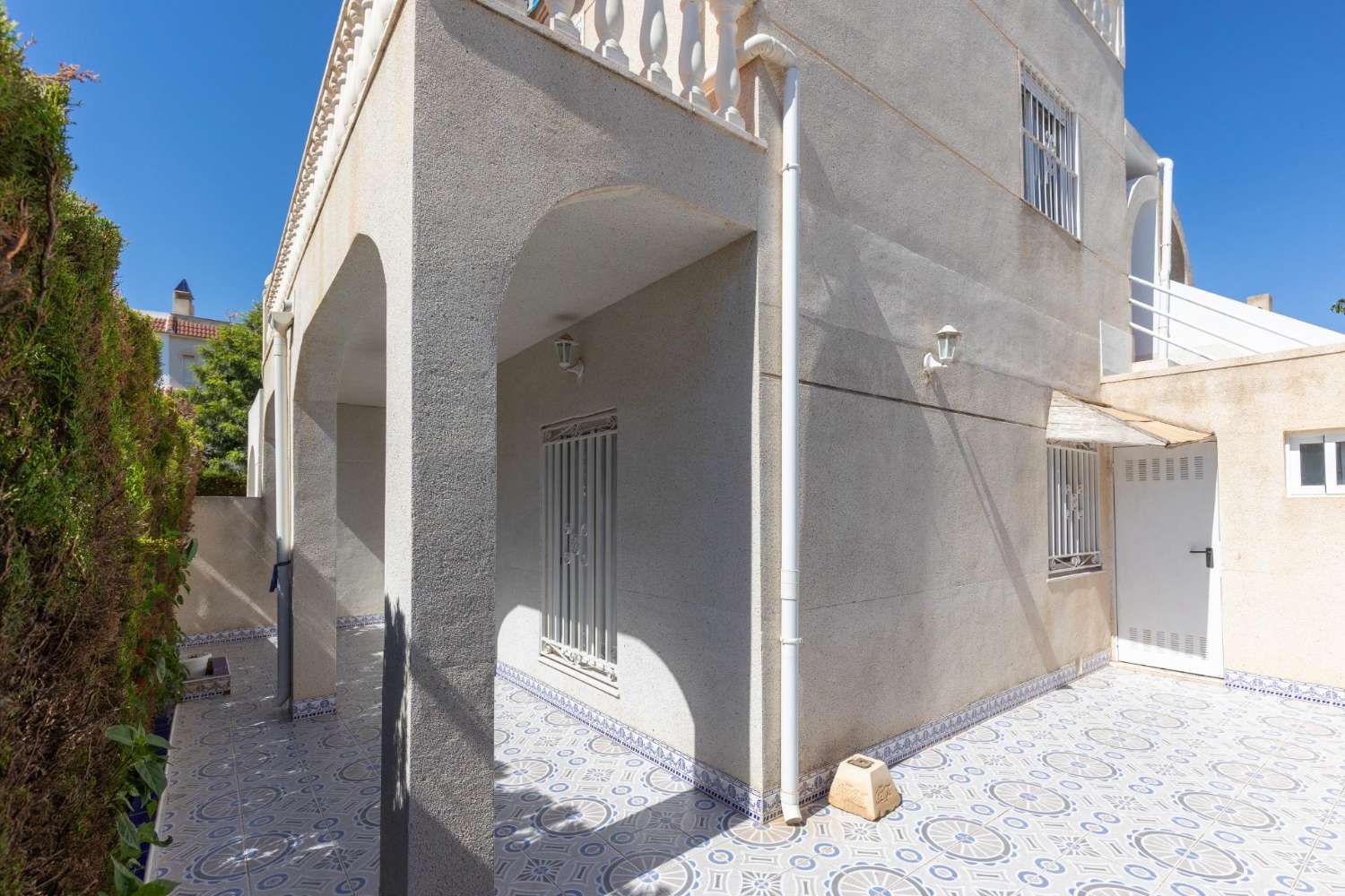 Bungalow de 4 dormitorios - Torrevieja (zona cruce de caminos)