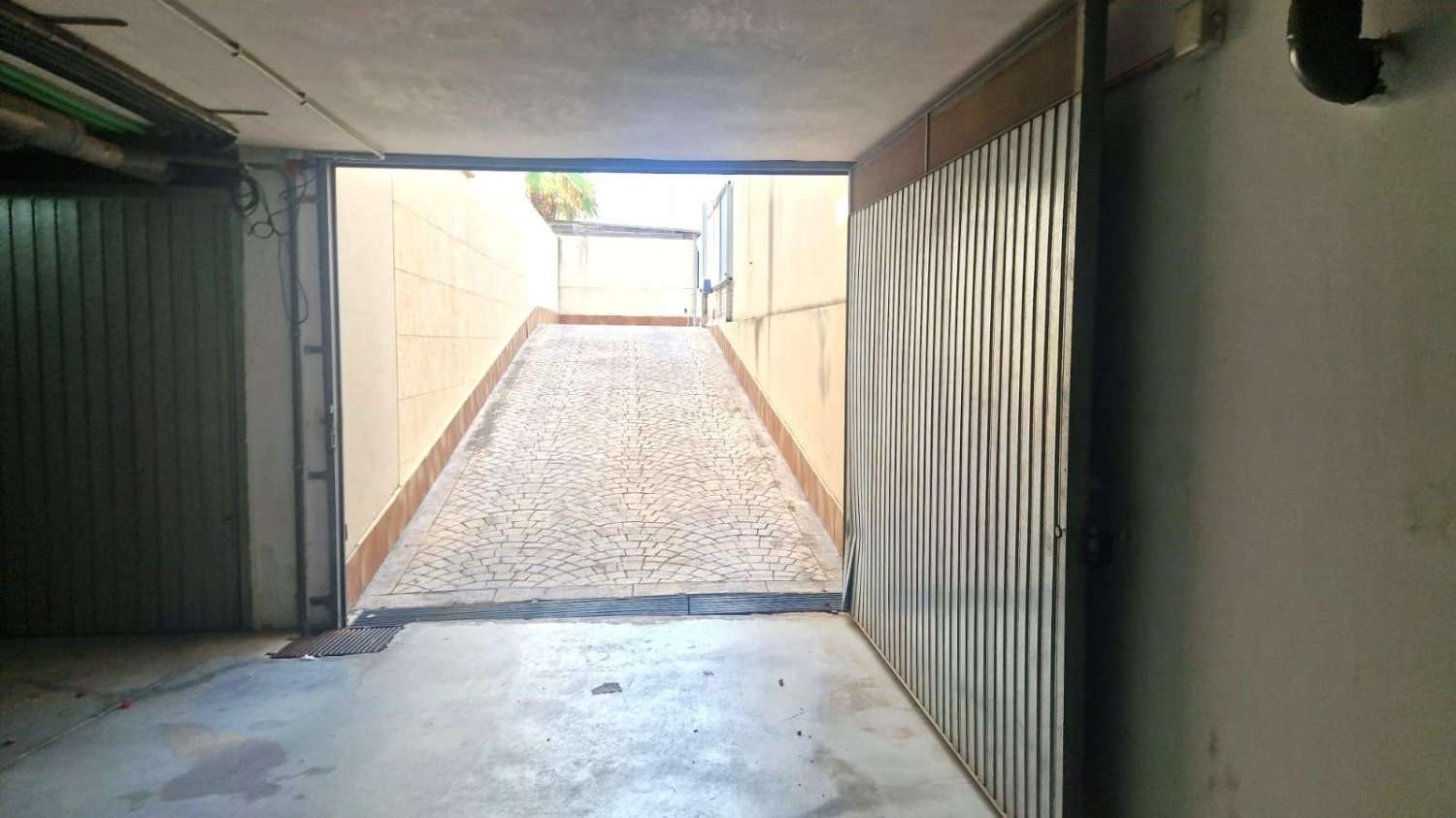 Casa de campo - Los Montesinos (La Herrada)