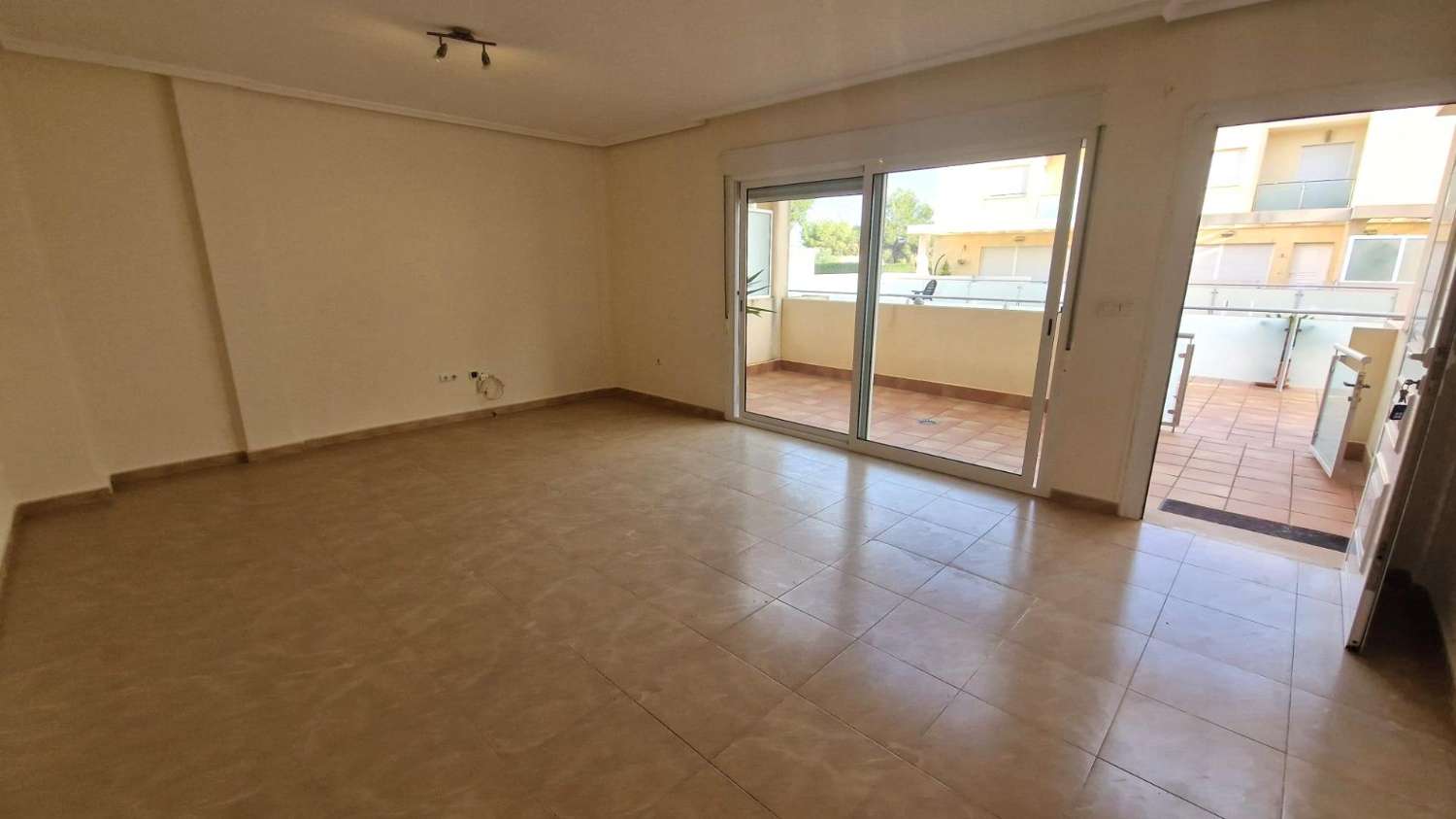 Casa de campo - Los Montesinos (La Herrada)