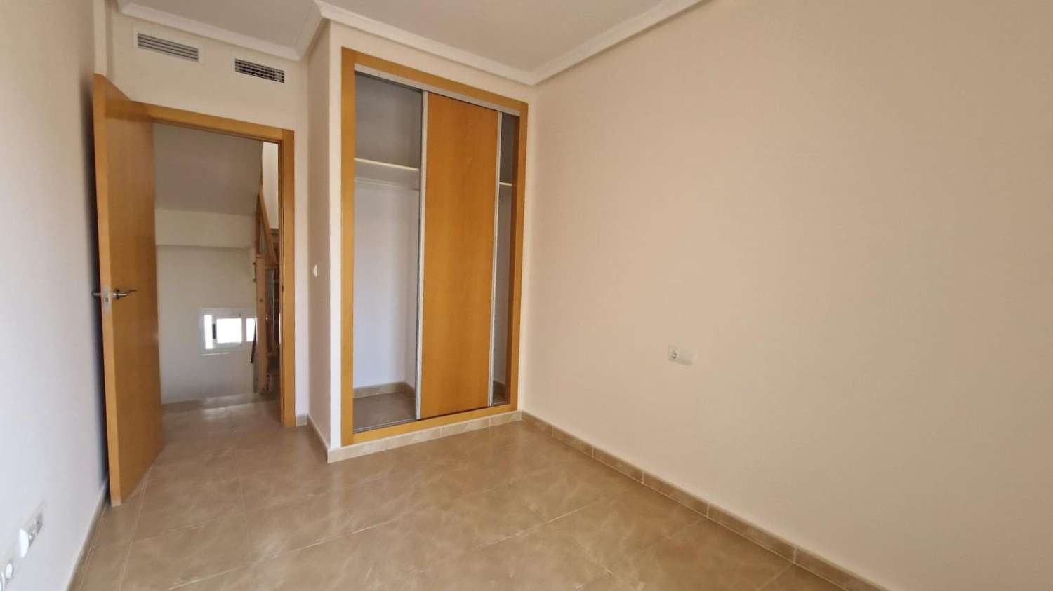 Casa de campo - Los Montesinos (La Herrada)