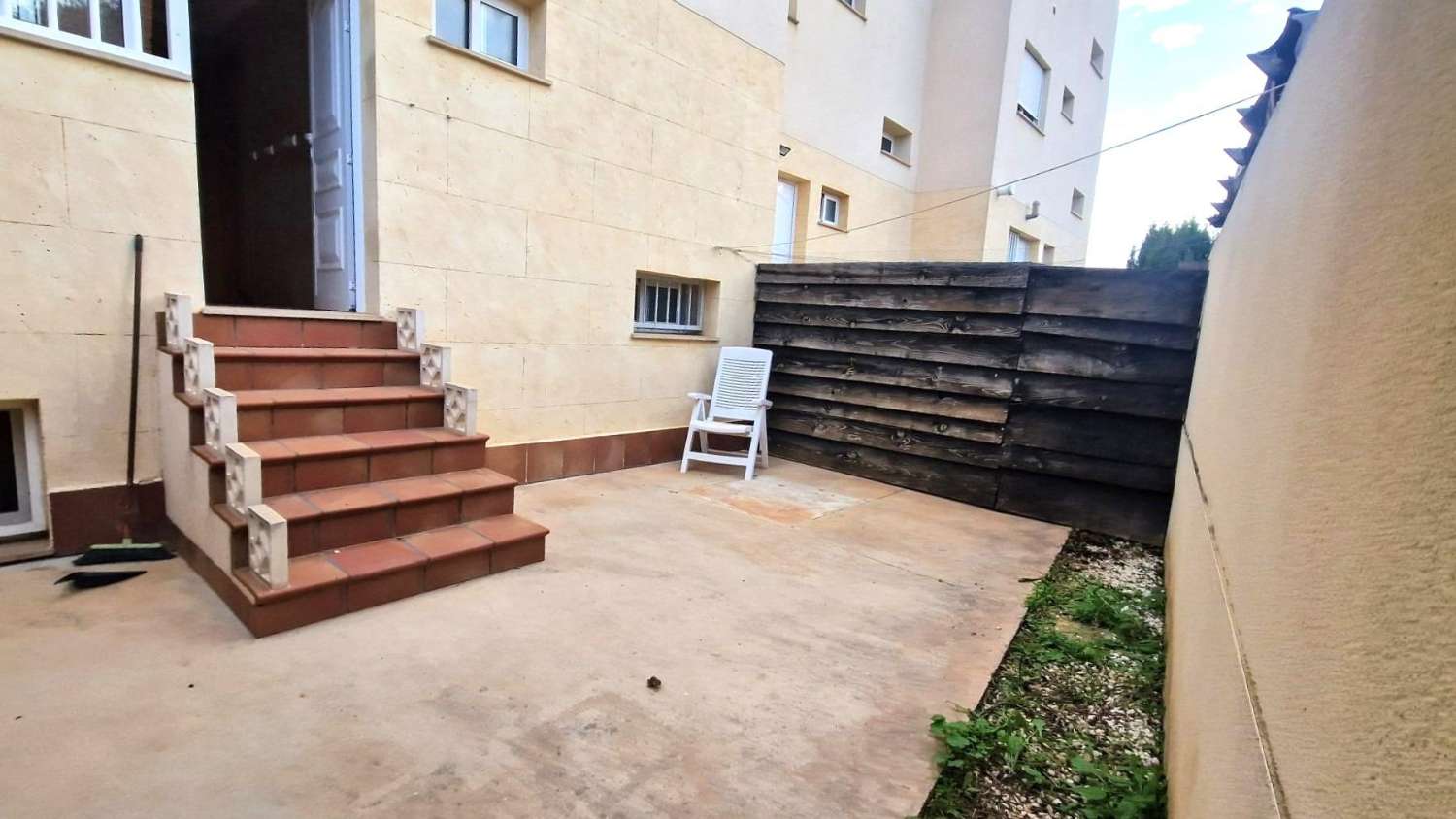 Casa de campo - Los Montesinos (La Herrada)