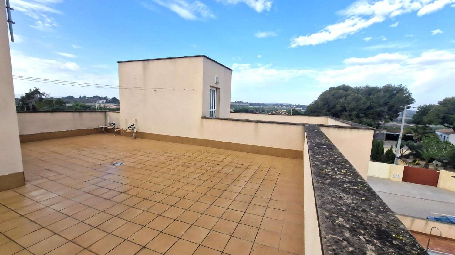 Casa de campo - Los Montesinos (La Herrada)