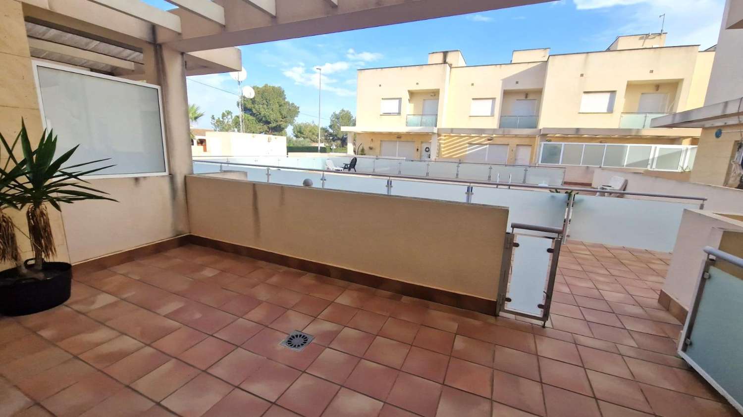 Casa de campo - Los Montesinos (La Herrada)