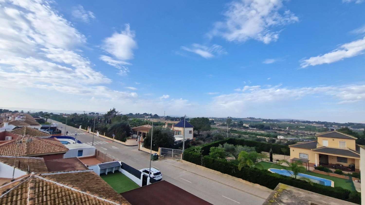 Casa de campo - Los Montesinos (La Herrada)
