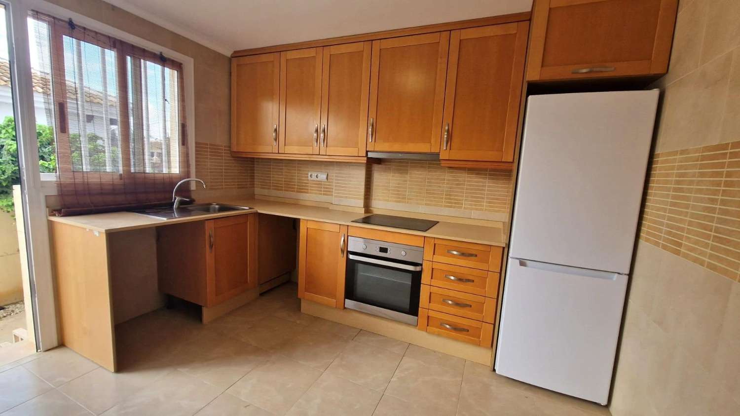 Casa de campo - Los Montesinos (La Herrada)
