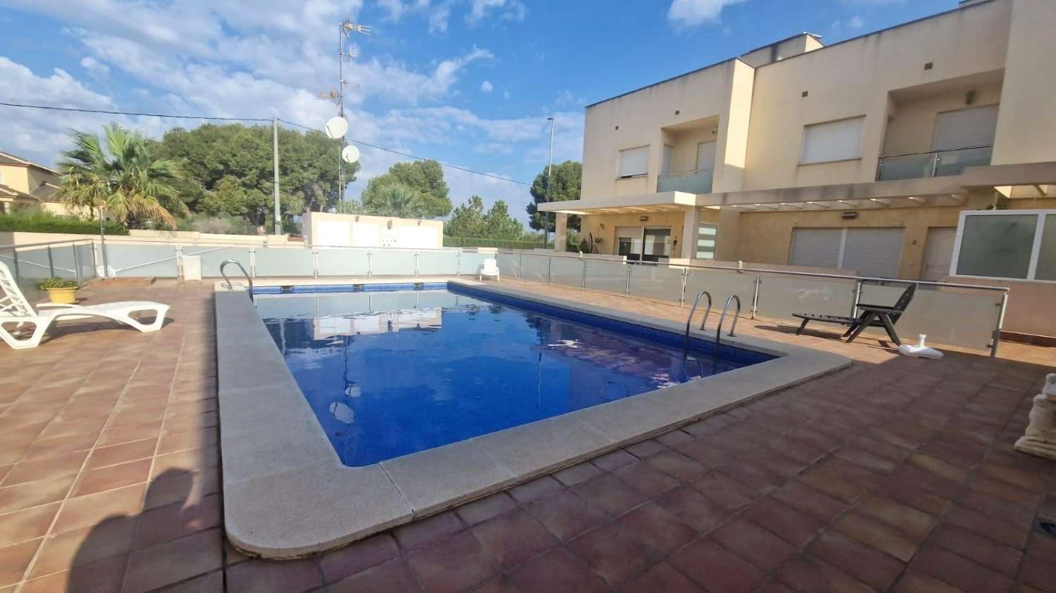 Casa de campo - Los Montesinos (La Herrada)