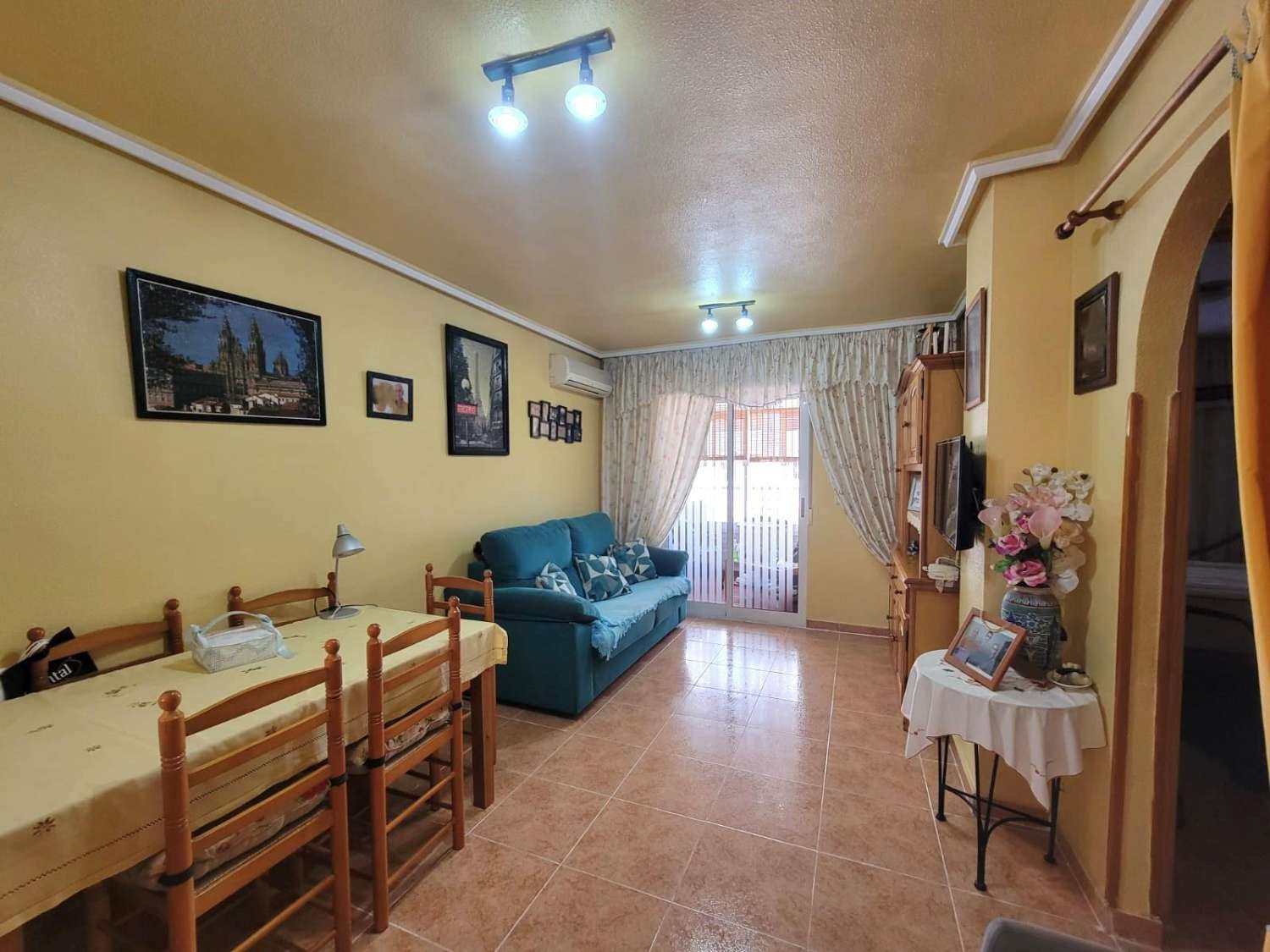 Appartamento con 2 camere da letto e 1 bagno con piscina a Nueva Torrevieja