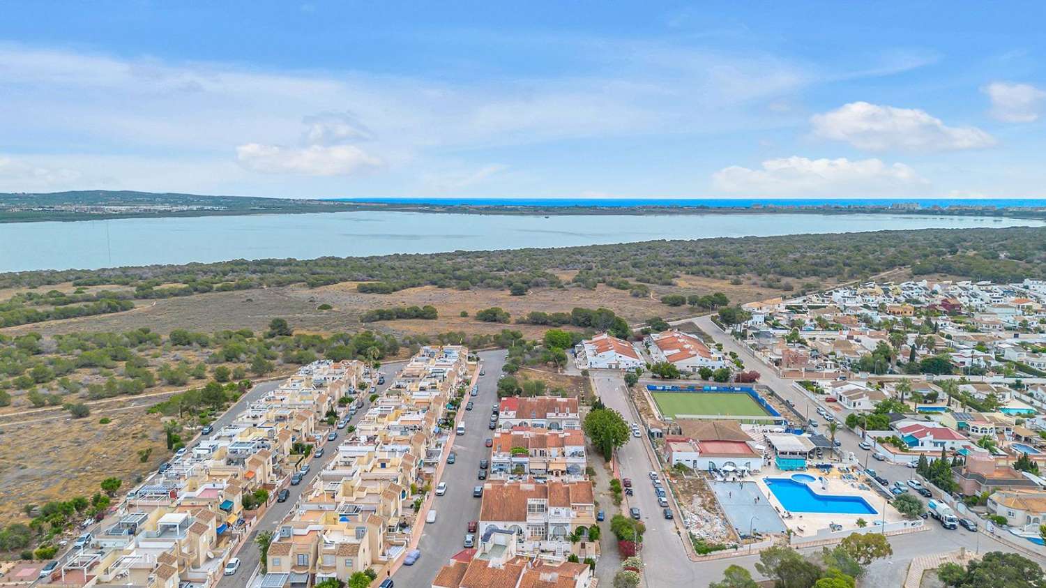 Dom na sprzedaż w El Chaparral (Torrevieja)