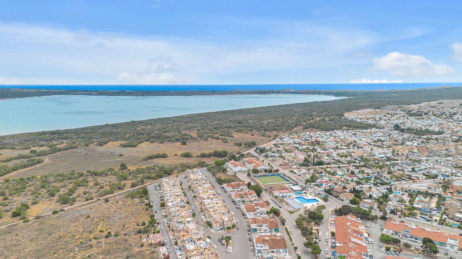 Dom na sprzedaż w El Chaparral (Torrevieja)