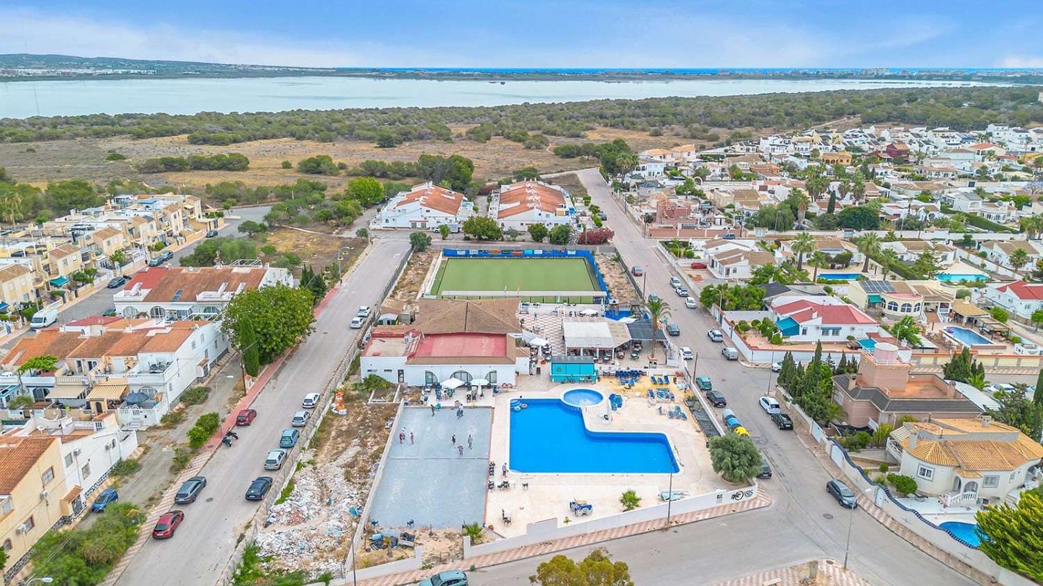 Dom na sprzedaż w El Chaparral (Torrevieja)