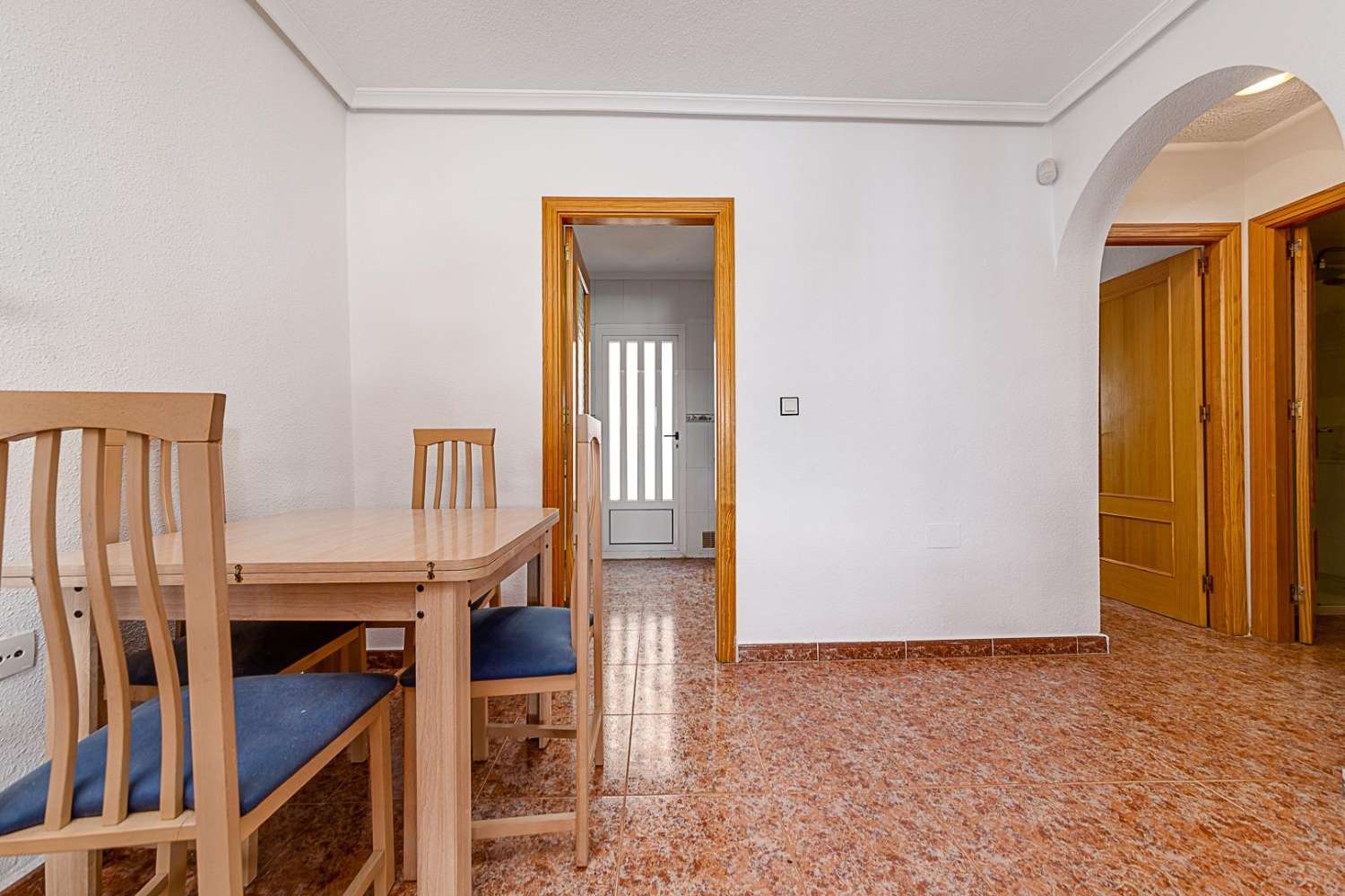BUNGALOW CON 2 CAMERE DA LETTO CON GIARDINO PRIVATO, PISCINA COMUNITARIA E PARCHEGGIO (Vistabella Golf)