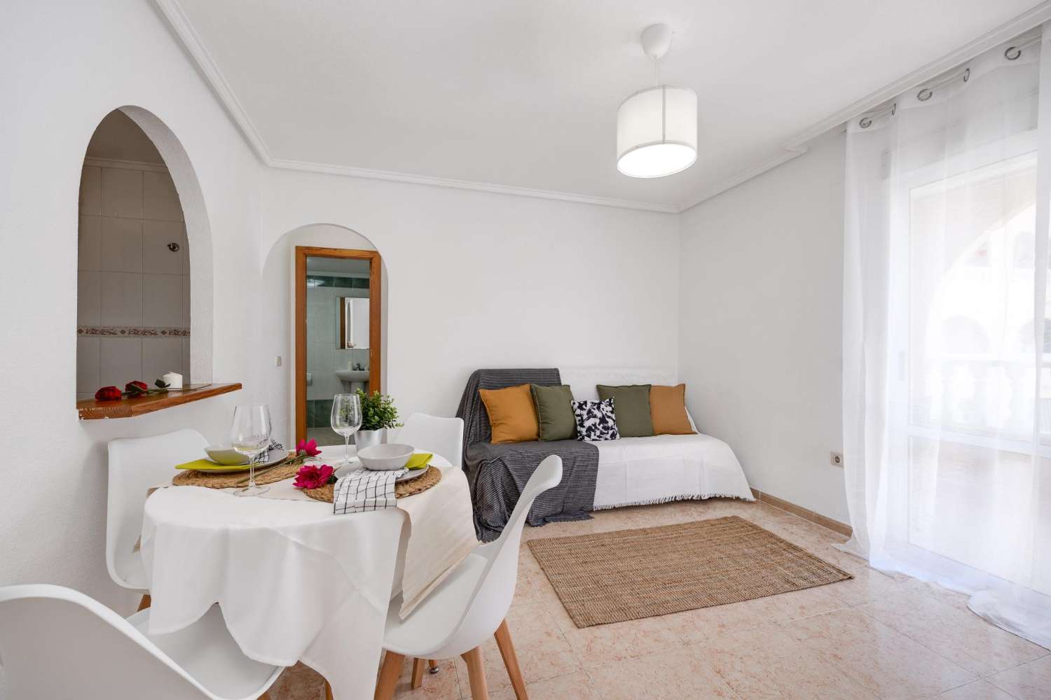 2-pokojowe mieszkanie z basenem w Torrevieja