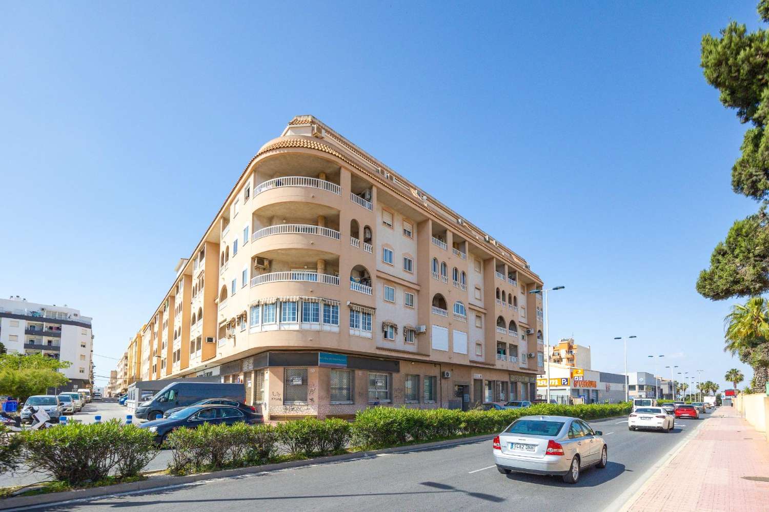 2-pokojowe mieszkanie z basenem w Torrevieja