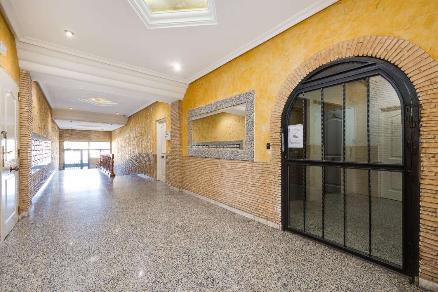 2-pokojowe mieszkanie z basenem w Torrevieja