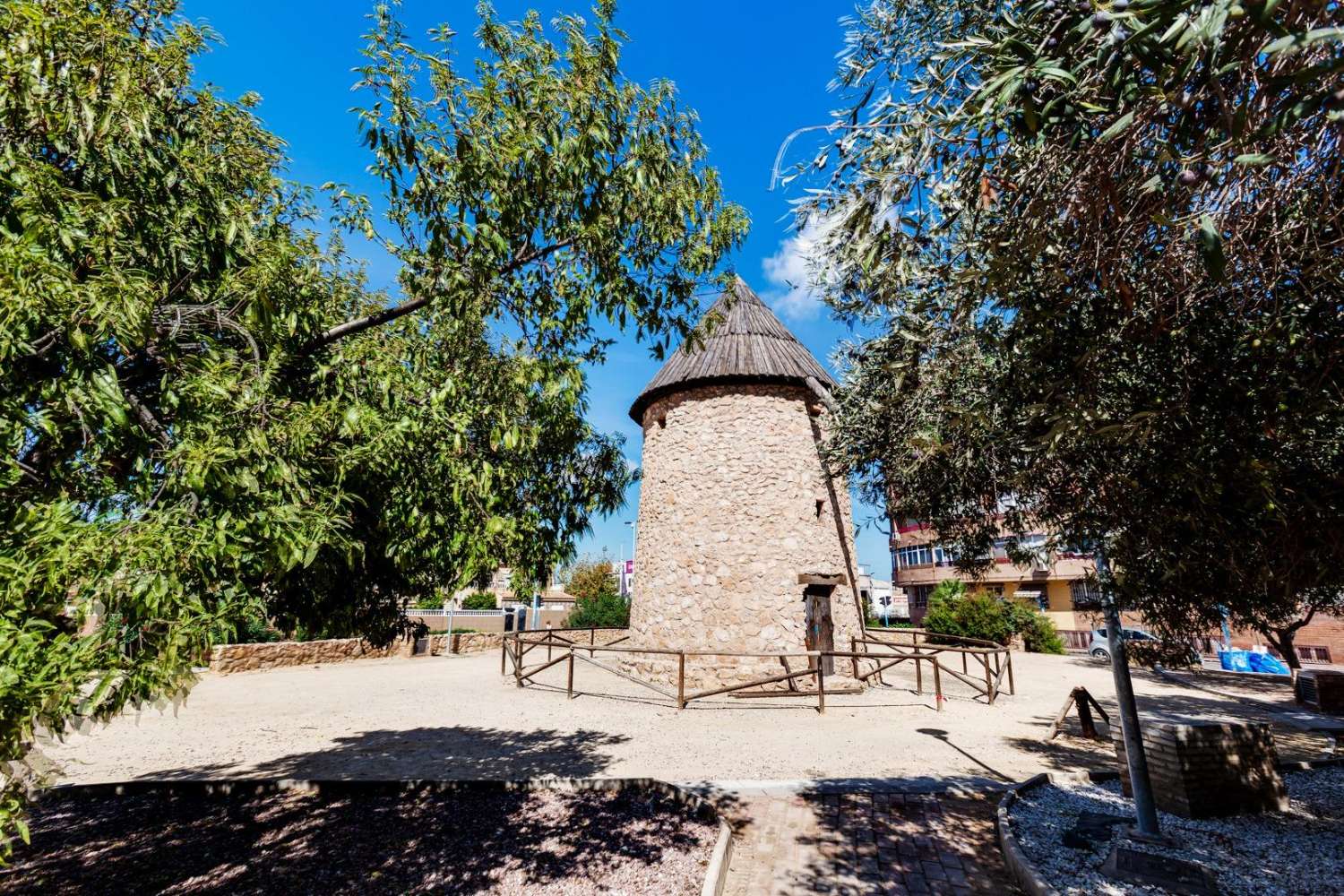 2-pokojowe mieszkanie z basenem w Torrevieja