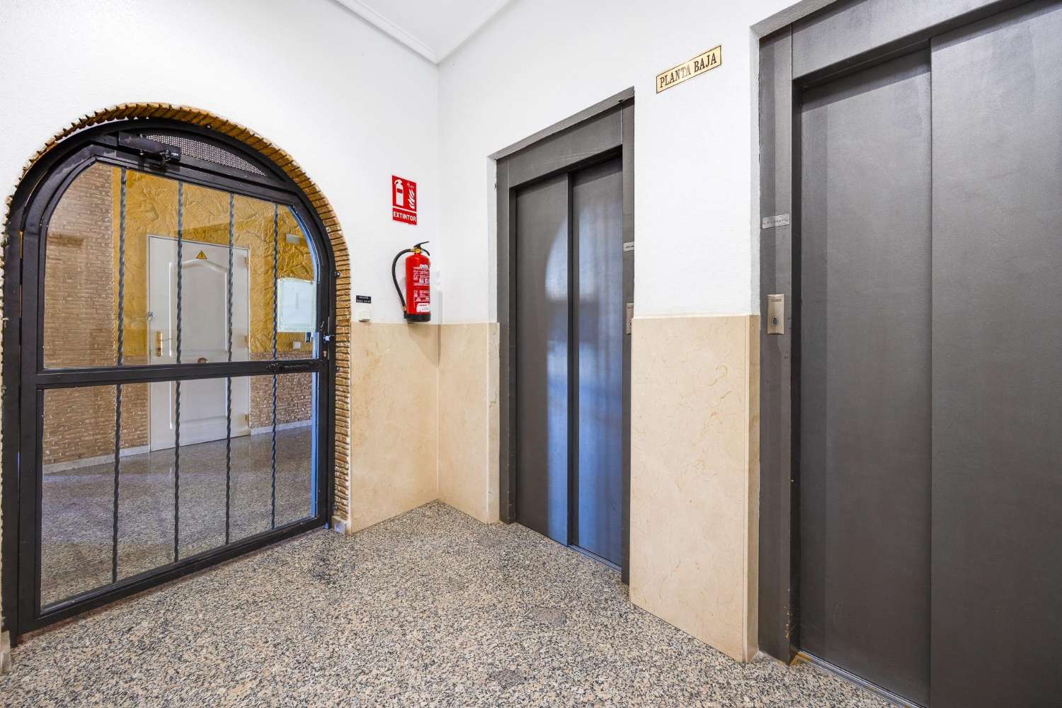 2-pokojowe mieszkanie z basenem w Torrevieja