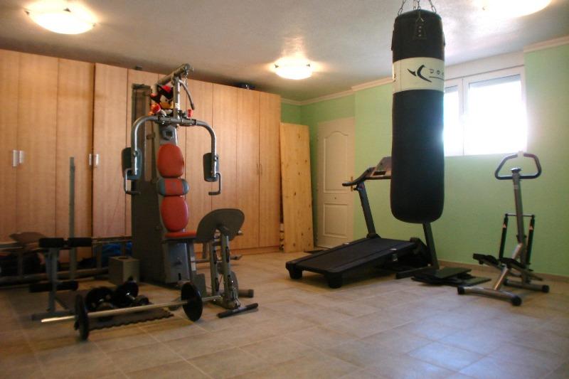 Villa di lusso indipendente, 5 camere da letto, 4 bagni, piscina, giardini, ampio terreno, Ciudad Quesada