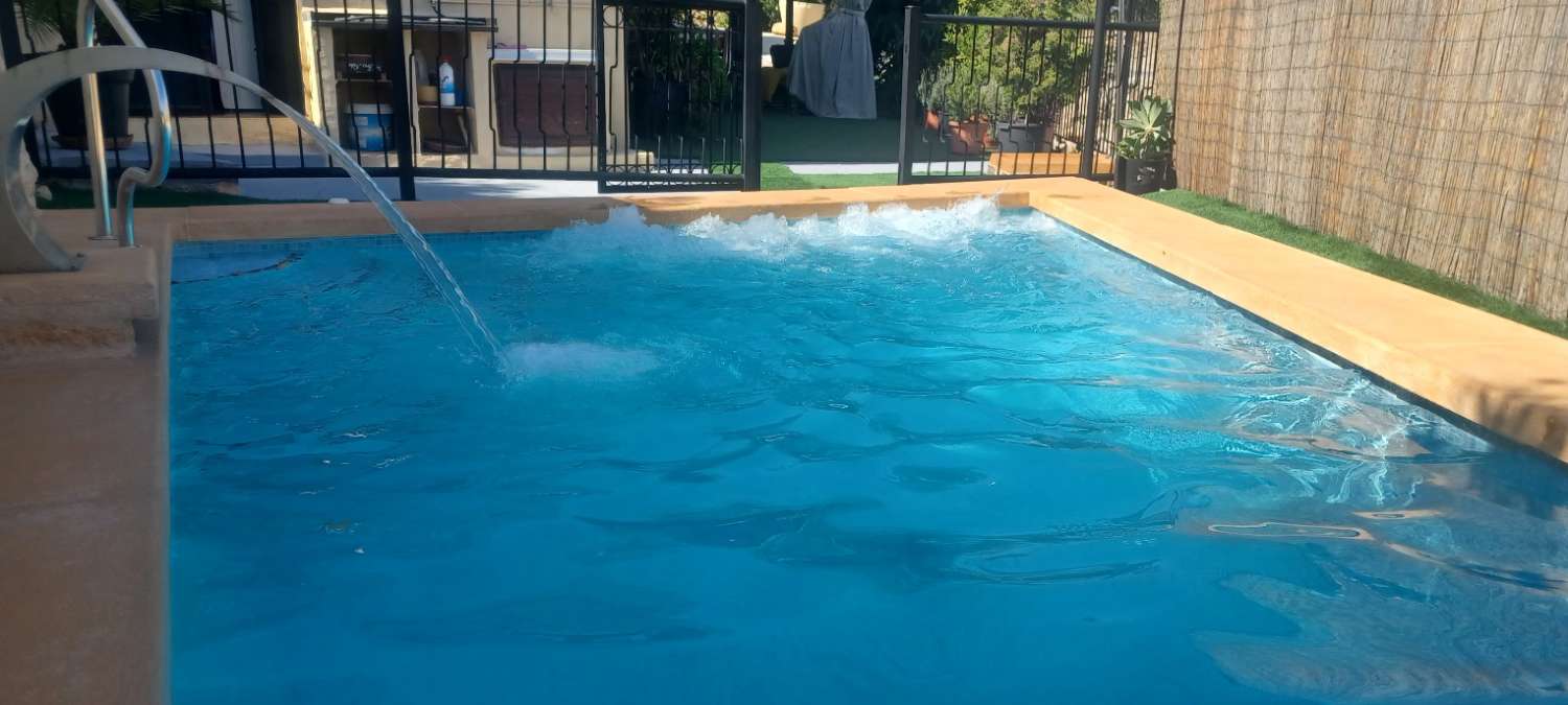2 hus för priset av ett i Fortuna (Murcia)