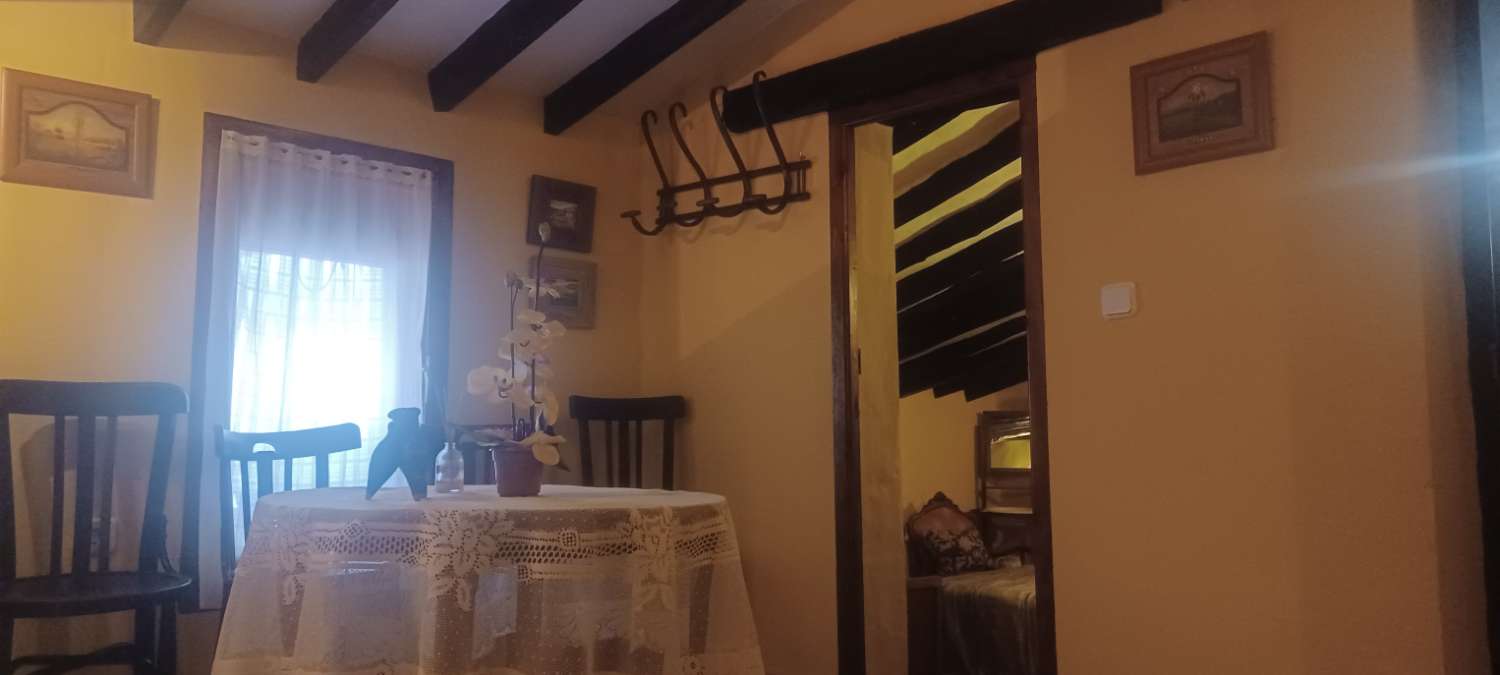 2 hus för priset av ett i Fortuna (Murcia)