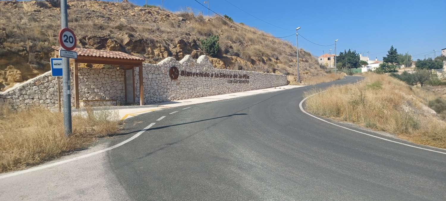 2 hus för priset av ett i Fortuna (Murcia)