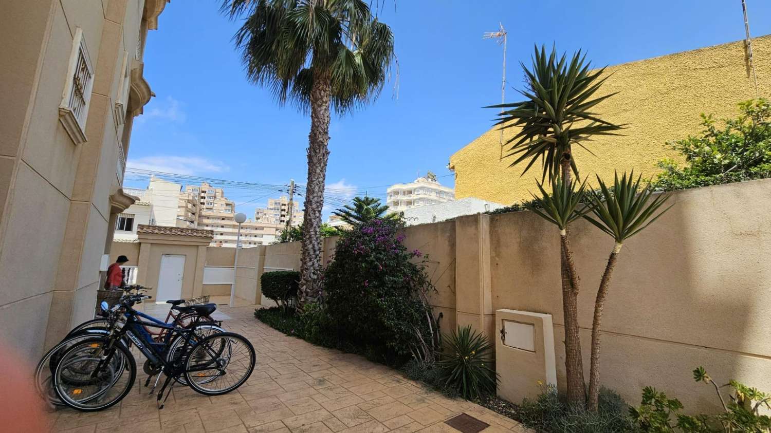 Din lägenhet med havsutsikt i Torrevieja