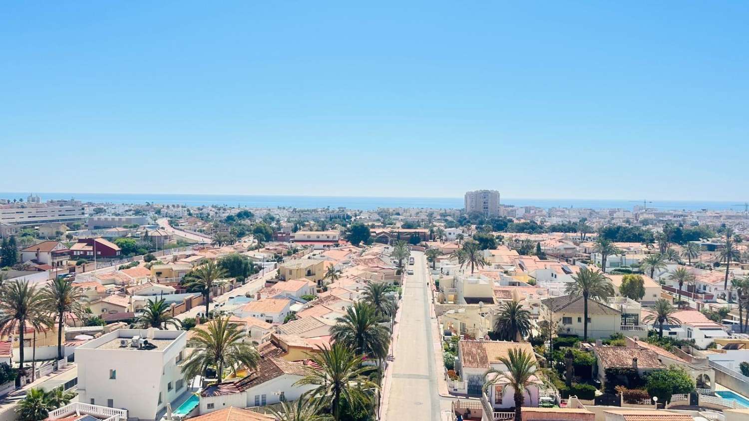 Din lägenhet med havsutsikt i Torrevieja