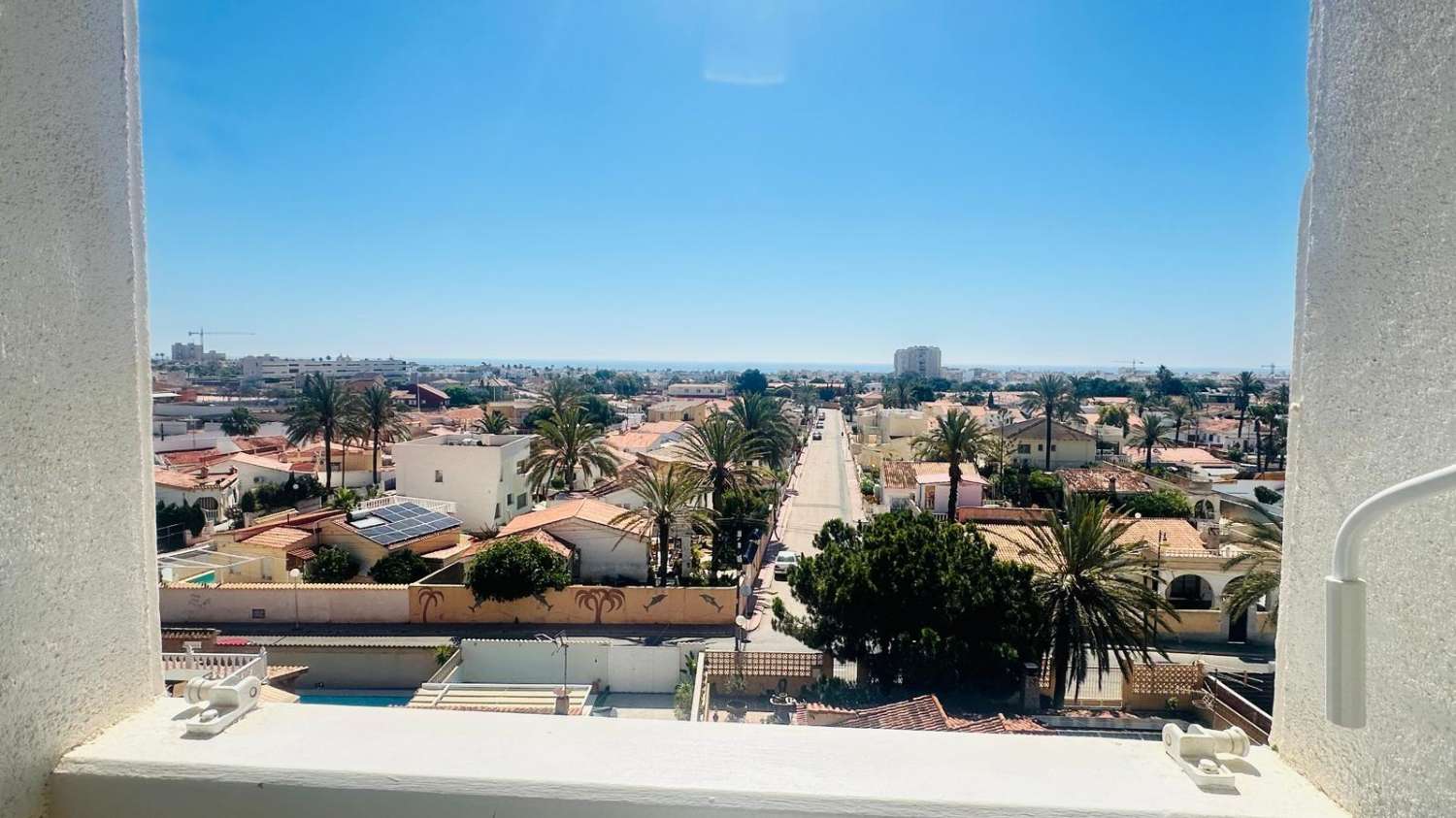 Din lägenhet med havsutsikt i Torrevieja