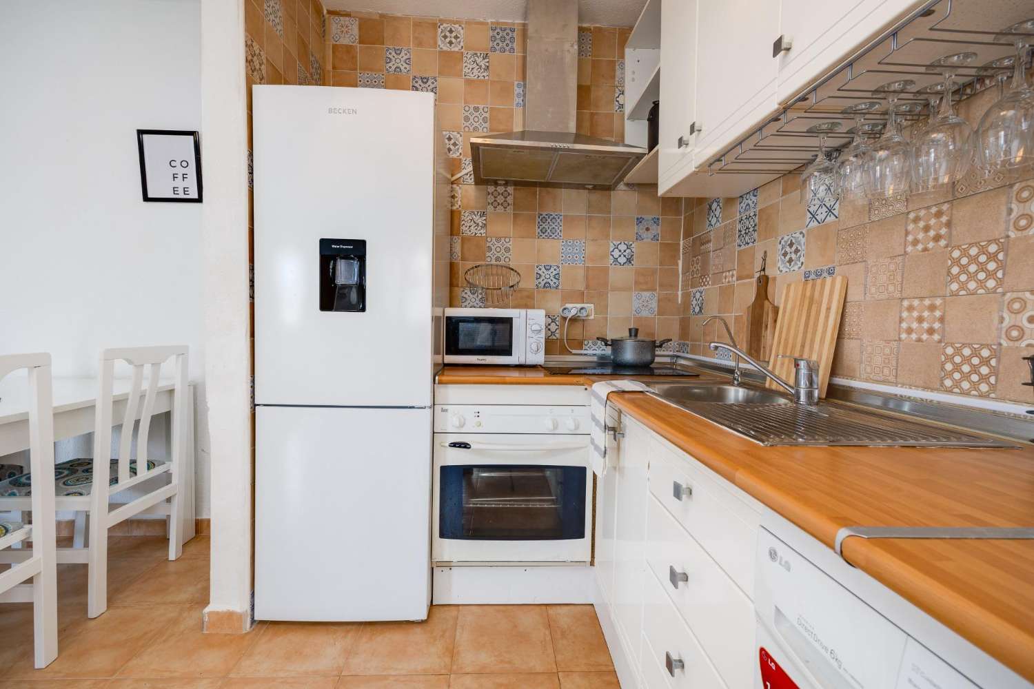 Fantastiskt radhus med 2 sovrum, privat trädgård och solarium
