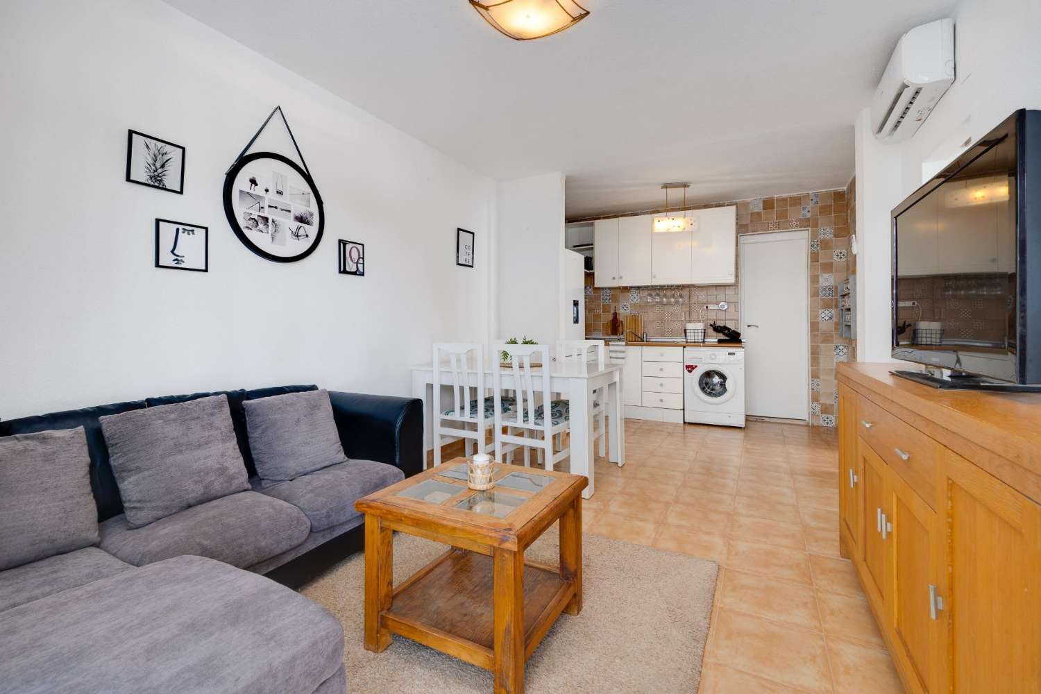 Fantastiskt radhus med 2 sovrum, privat trädgård och solarium