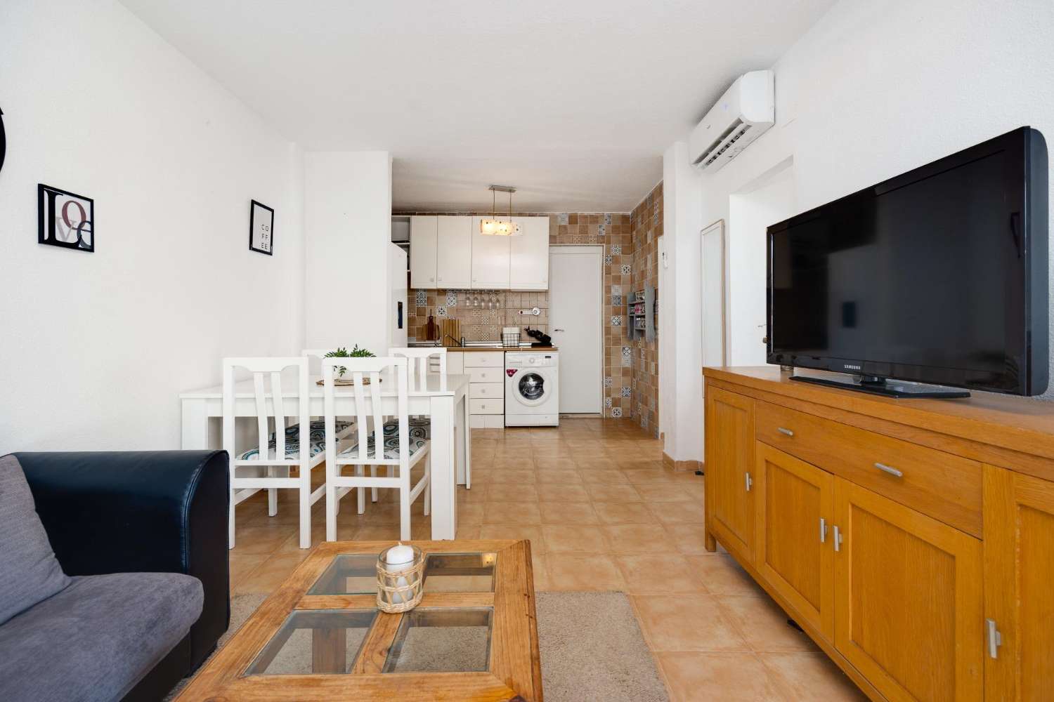 Fantastiskt radhus med 2 sovrum, privat trädgård och solarium