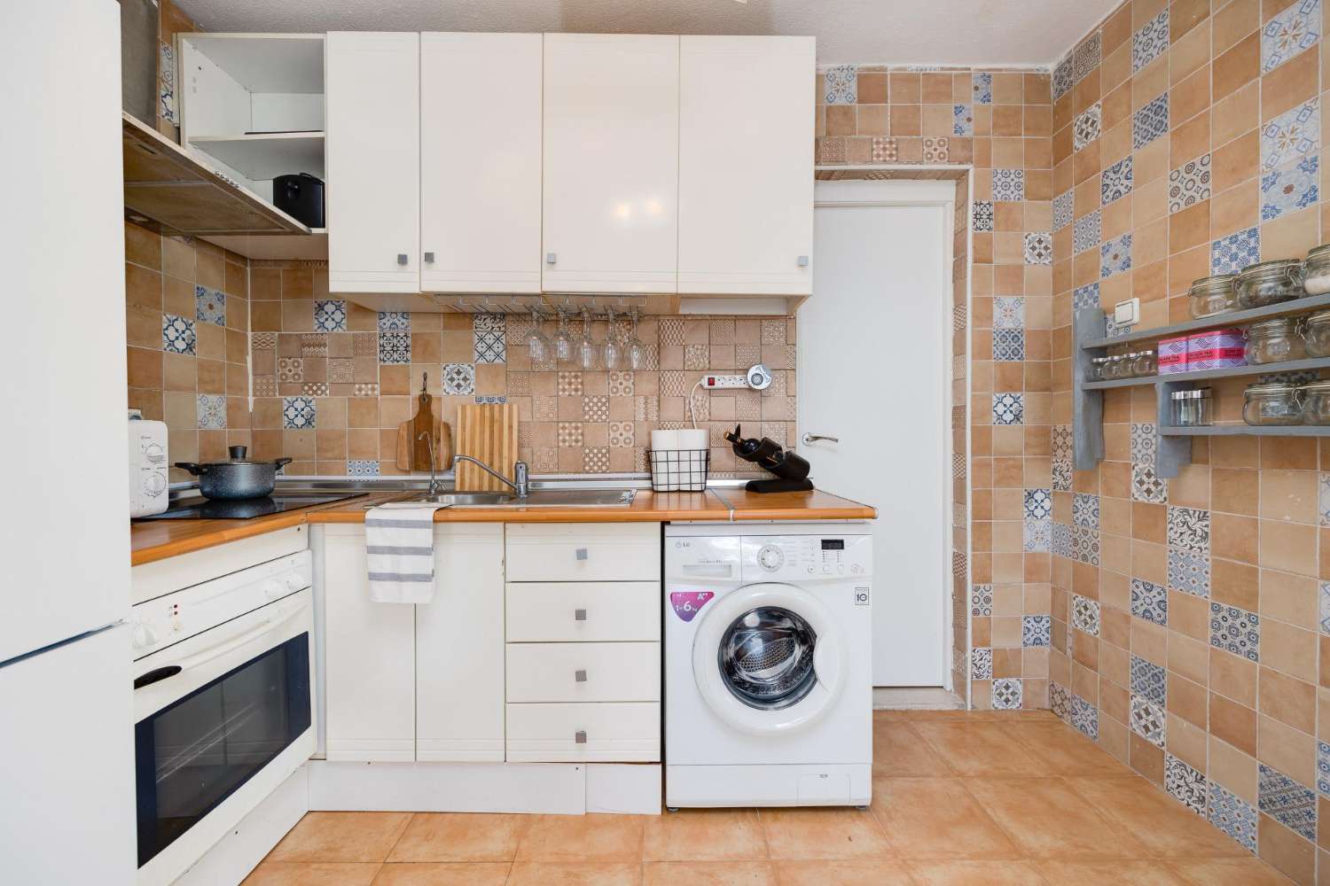 Fantastiskt radhus med 2 sovrum, privat trädgård och solarium