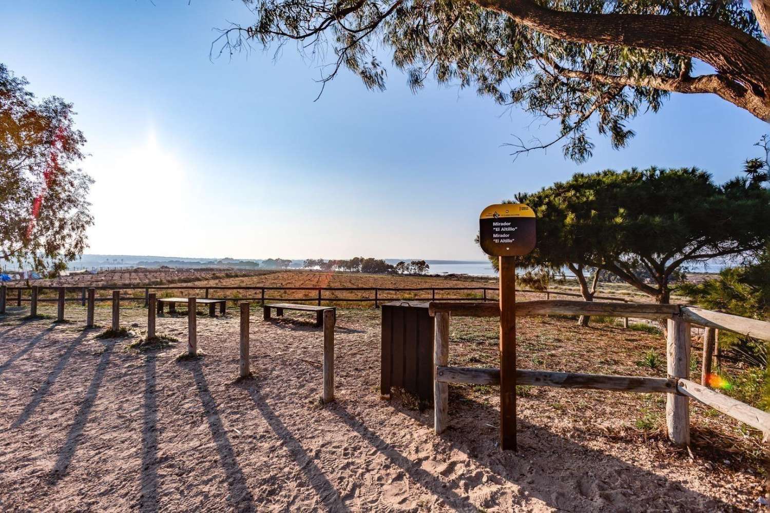 HJØRNE-DUPLEKS MED UTSIKT OVER NATURPARKEN LA MATA TORREVIEJA