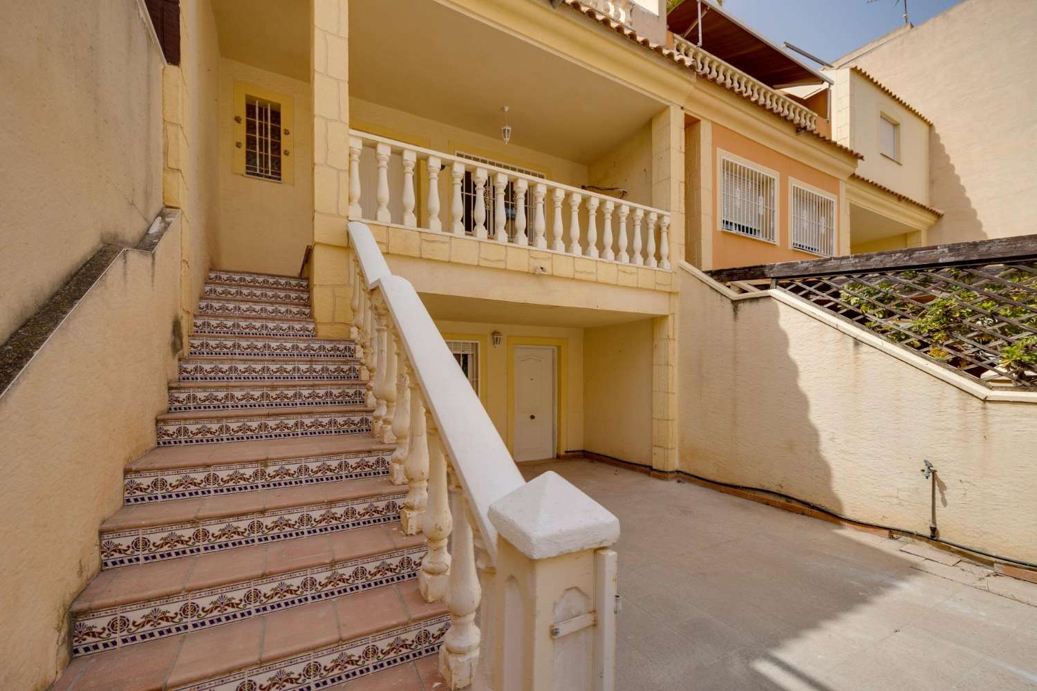 Chalet pareado en venta en Los Montesinos
