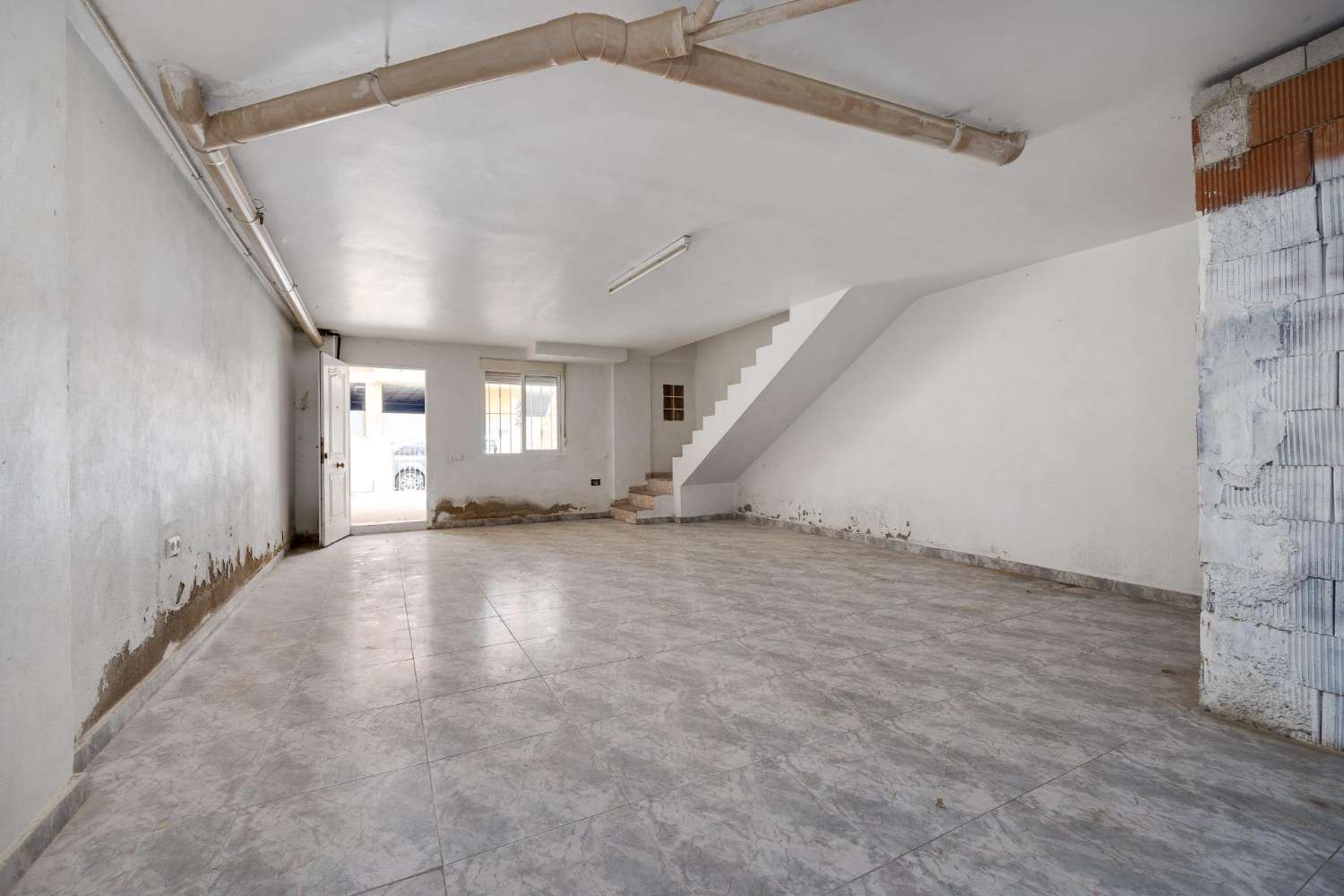 Chalet pareado en venta en Los Montesinos