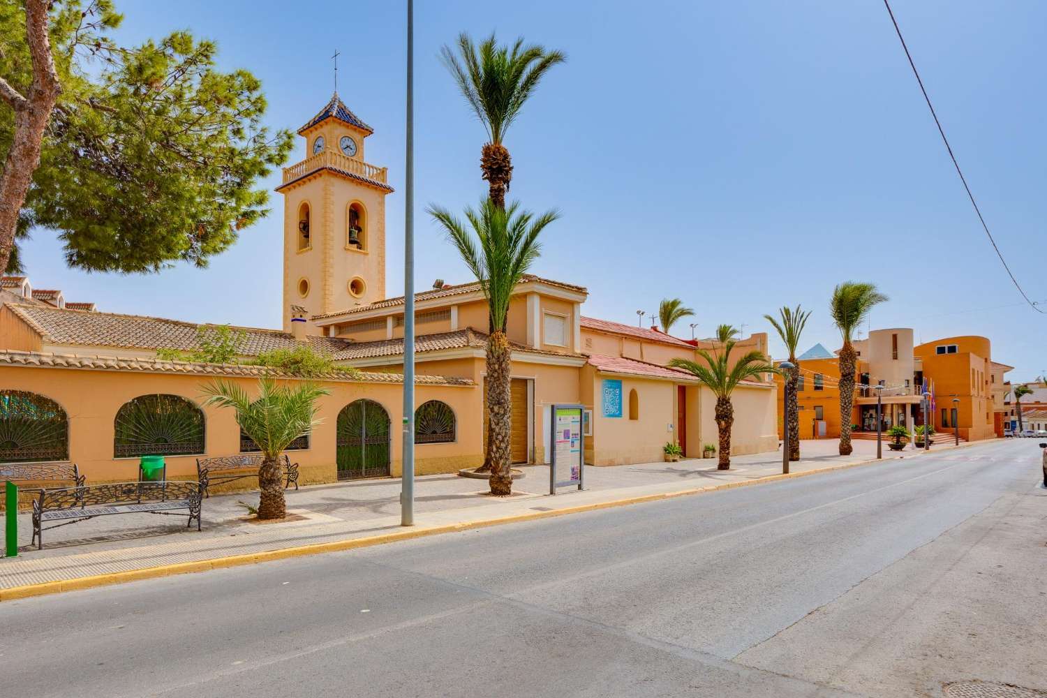 Chalet pareado en venta en Los Montesinos