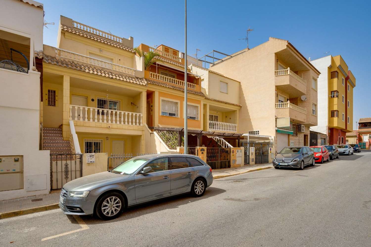 Chalet pareado en venta en Los Montesinos
