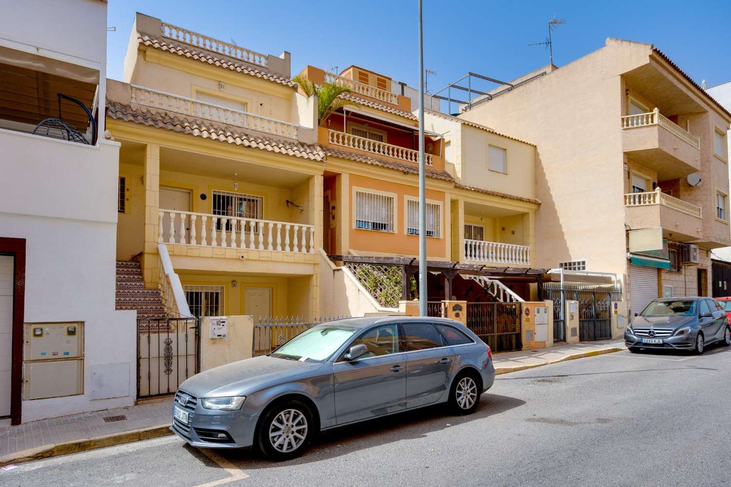 Chalet pareado en venta en Los Montesinos