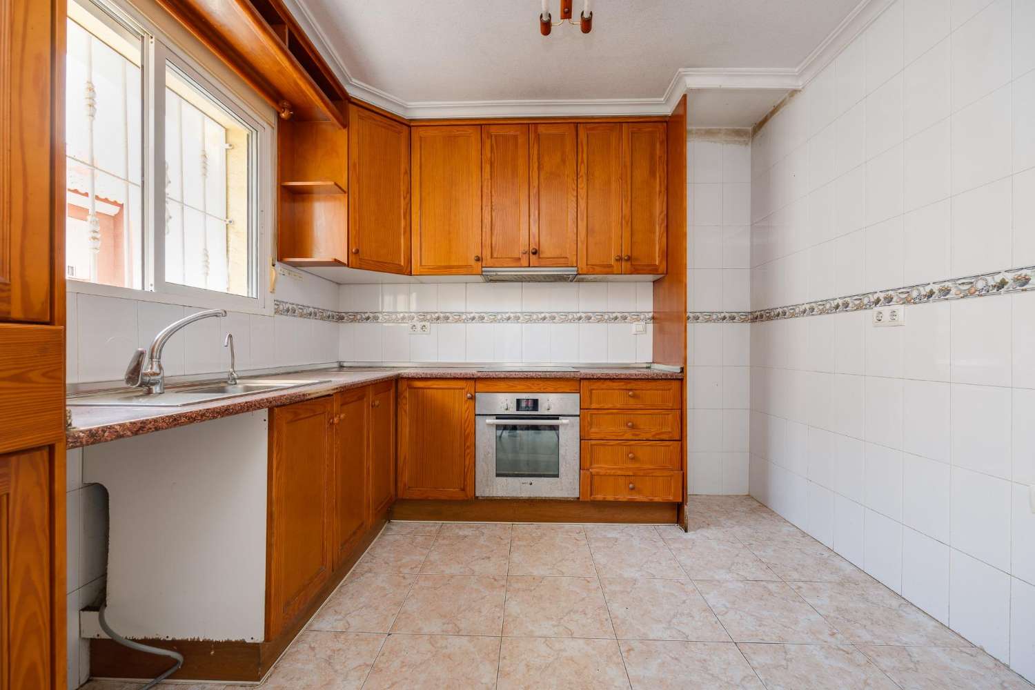 Chalet pareado en venta en Los Montesinos