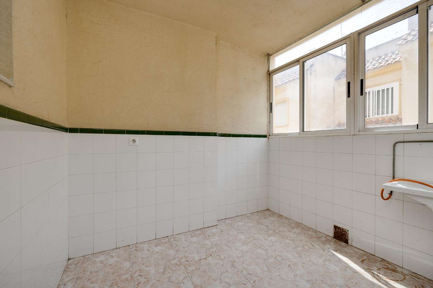 Chalet pareado en venta en Los Montesinos