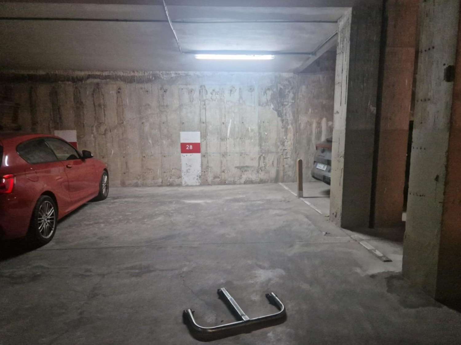 En primera línea de mar, amplio apartamento, 3 dormitorios, 2 baños, garaje y piscina Orihuela Costa (Playa Flamenca)