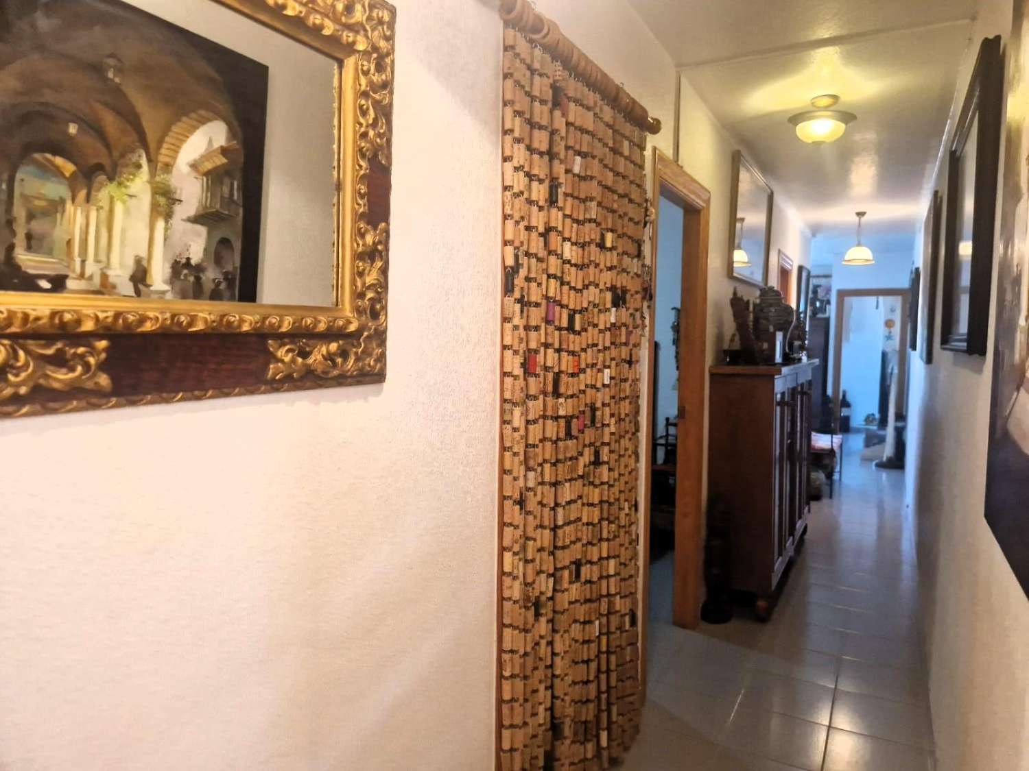 En primera línea de mar, amplio apartamento, 3 dormitorios, 2 baños, garaje y piscina Orihuela Costa (Playa Flamenca)