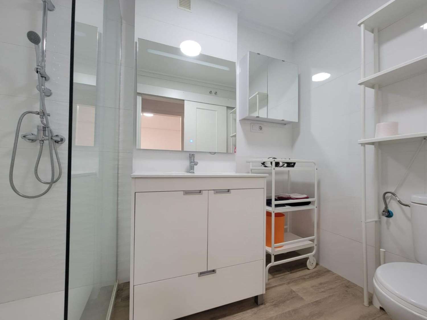Oportunidad de piso de 2 dormitorios con piscina en Algorfa